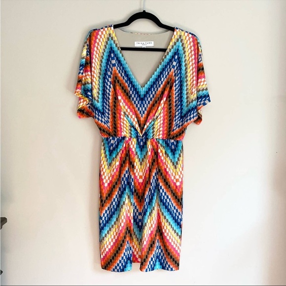TRINA TURK Geometric Pattern Dolman V-Neck Mini Dress Size 4 - Picture 1 of 9